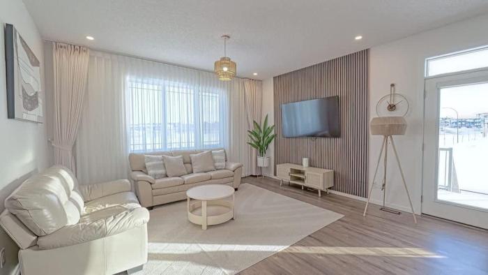 Bright 5BR Family Retreat 15 min to YYC