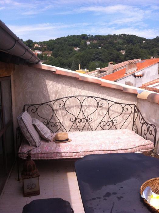 Collobrières - charming renovated village house - 30 minutes beautiful beaches