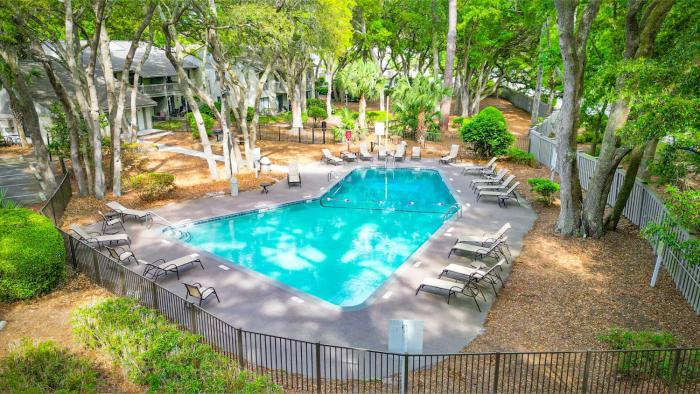 Stones Throw to the Shore