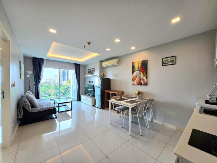 One Tower 1 Bed 84 by ThaiminatorPattaya