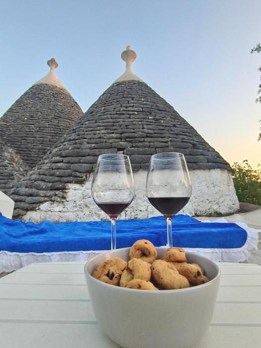 Trullollero UnPostoNelMondo Trullo Romantico con Giardino Privato Relax e Privacy