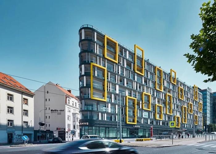 Centre Design Suite O2 Arena - Parking - large glass balcony - plátce DPH - big TV - Coffee, 24-7 Self Check-in