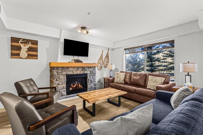 Hidden Gem 3BR King Beds-BBQ-Hot Tub-Pets OK