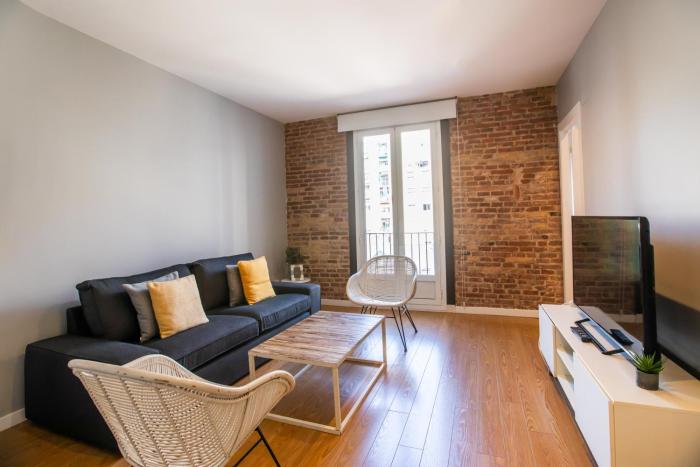 24MAL1073-Marvellous 2BR flat near Sagrada Familia