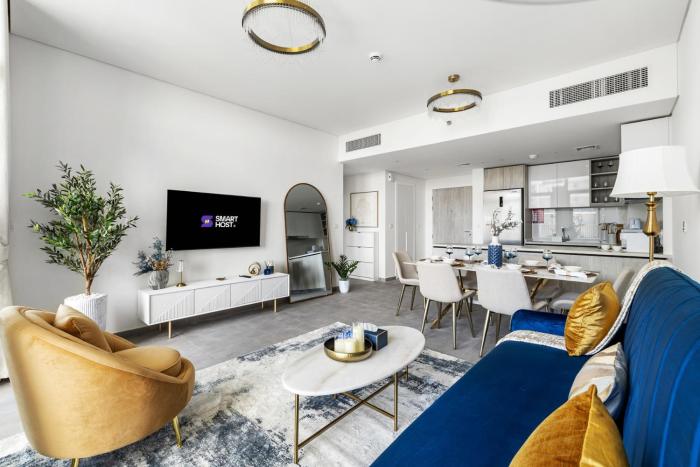 Chic 2BR Retreat with Balcony and Pool Views at Viera Residence