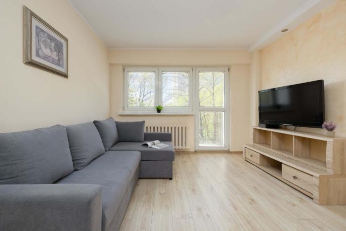 Cozy Apartment Suited For Remote Work by Noclegi Renters