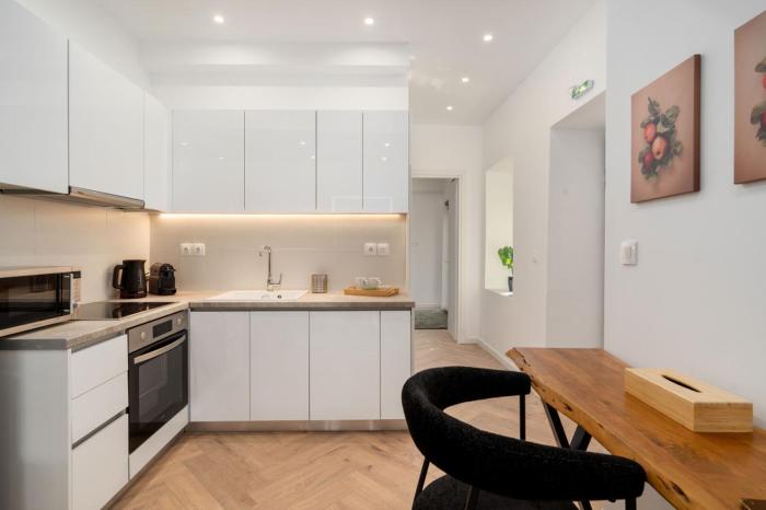 Kastella Retreat- 2BR, Piraeus