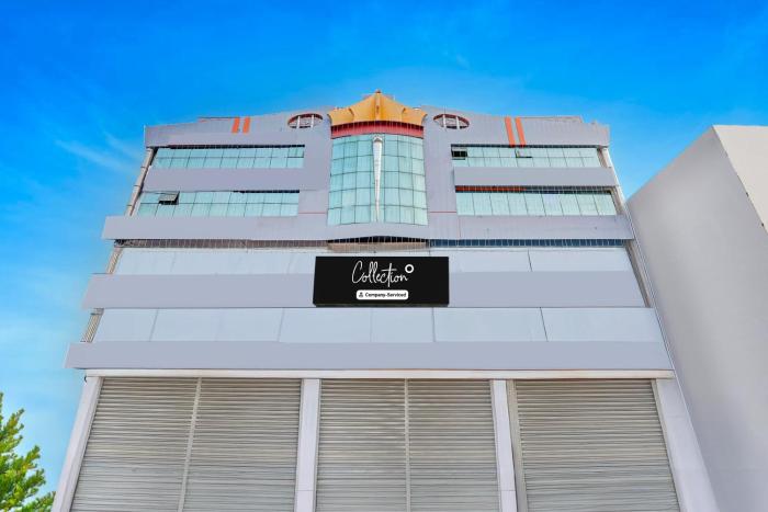 Super OYO Collection O NAD Near Airport