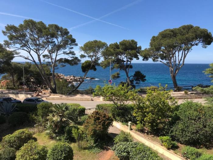 T2 Face à la mer Calanque du Capelan Bandol