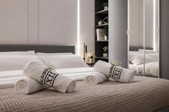 Suite Monte Nero Renovated 1BR Apartment, Central Olbia