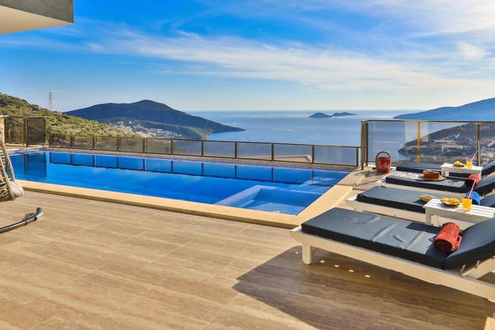 Luxury villa with private pool, sea views, and sauna