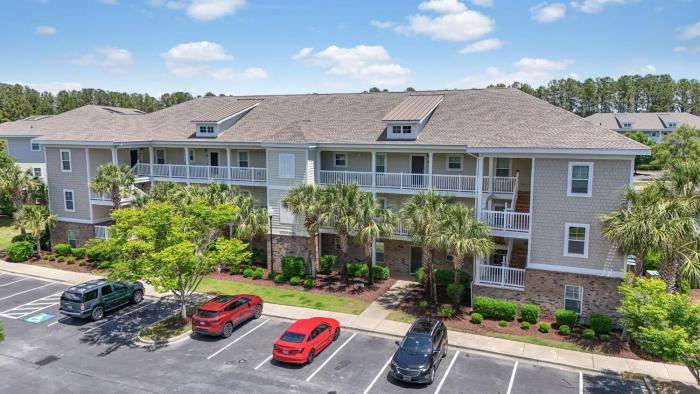 3BR Barefoot Resort Condo in North Myrtle Beach! Dog Stays FREE