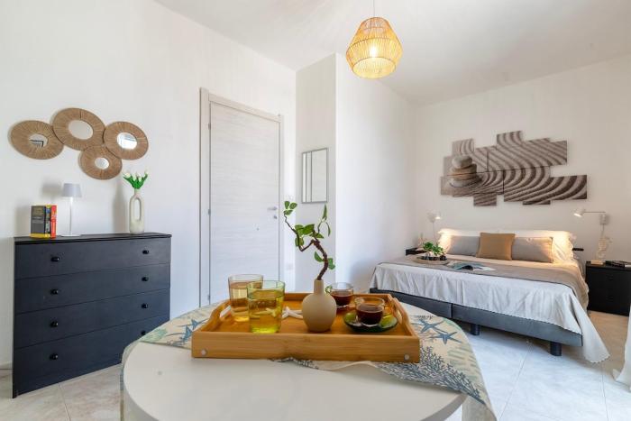 NURAS - Casa Aurelia square view old town