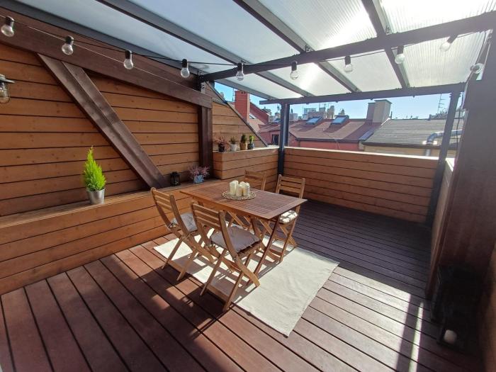 The City Barn Katowice - Spacious Loft In The City Center with Terrace and AC
