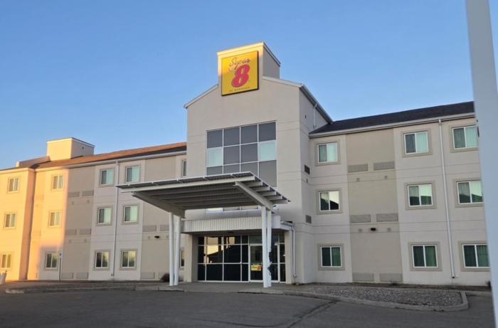 Super 8 by Wyndham Estevan