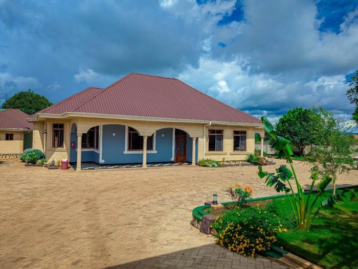 New Harambee Hotel