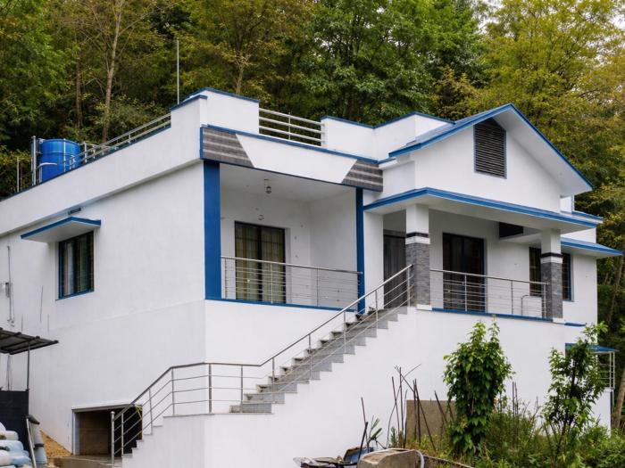 Marayoor Aarosica homestay