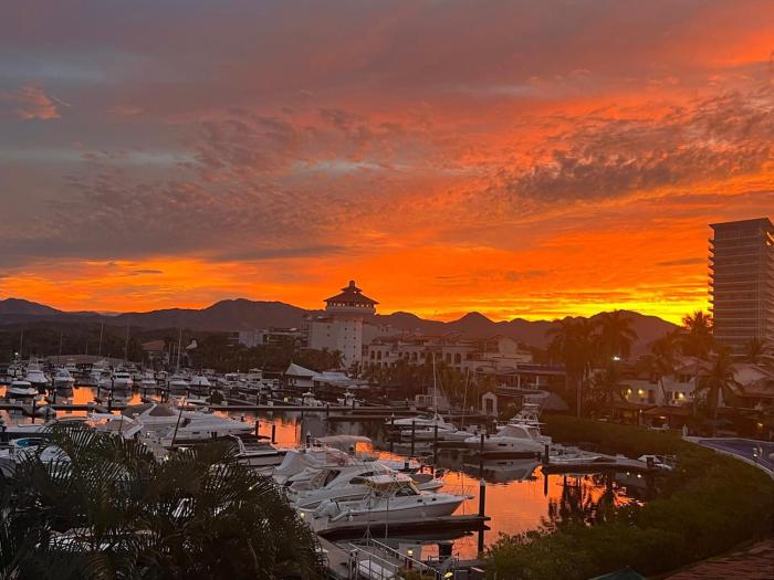 Villa Premium Frente a la Marina de Ixtapa Zihuatanejo, Resort Privado Rodeado de Mar, Yates y Naturaleza