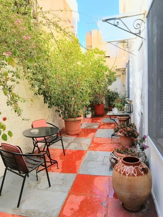 Acropolis Stone-built charming lodging 70 sq m