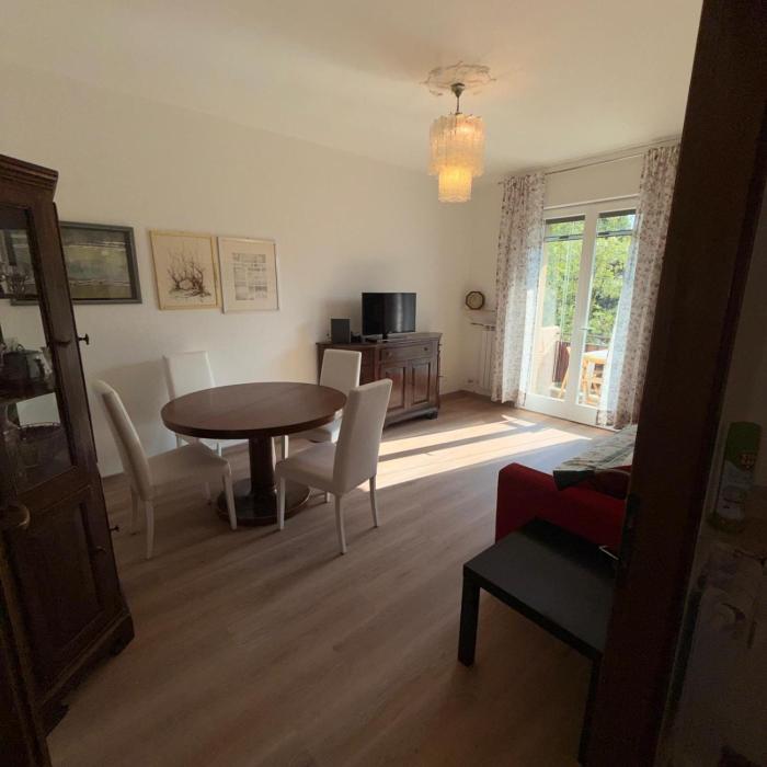 Eva s flat with large sunny balcony and lagoon view