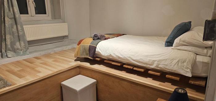 Peaceful & Cosy Single Basement Room