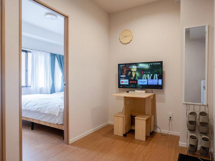 TP201 2LDK Family Home, Access to JR Kinshicho and Oshiage, 1 Double Bed and 2 Single Beds, Sleeps 4
