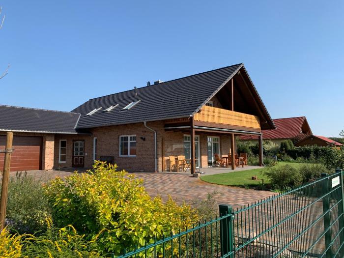 Ferienwohnung am Arendsee mit Balkon Seenähe sehr ruhige Lage