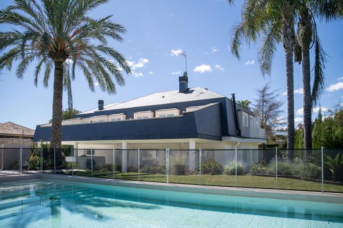 Bright and Elegant Lux Villa
