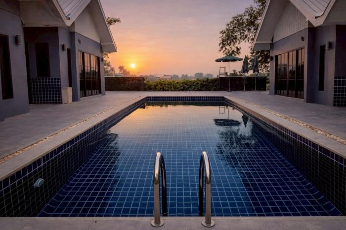 Na Ville Resort