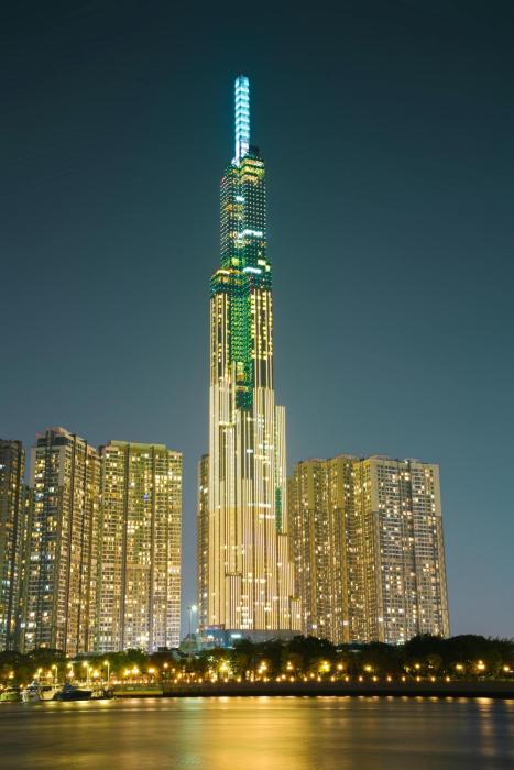GaoJi House near Landmark 81 Skyline Suite Vinhome Central Park