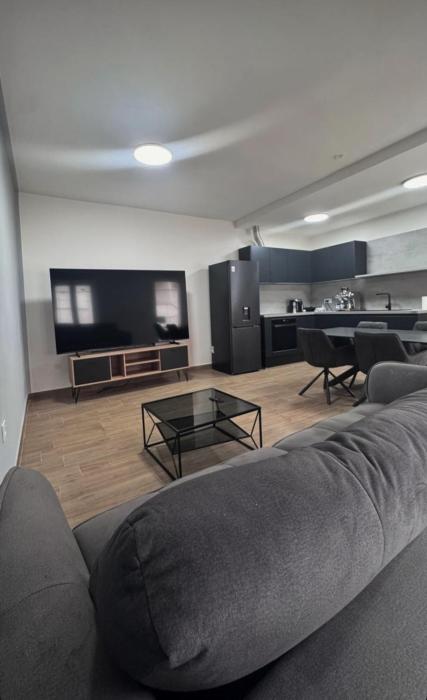 apartment R