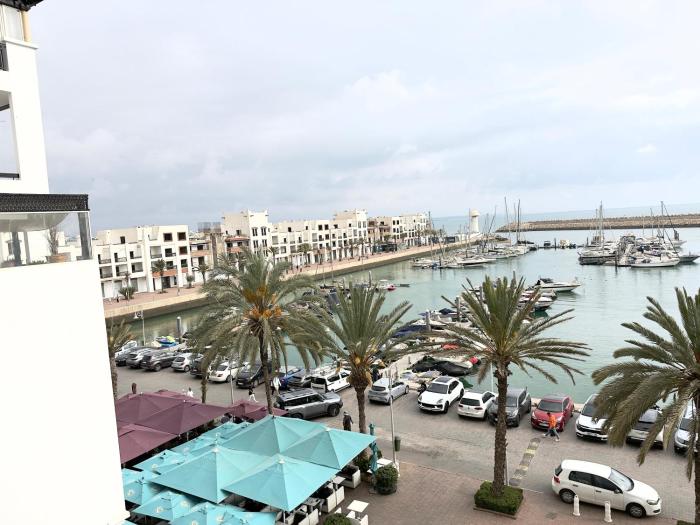 Marina Bright apartment Sea View