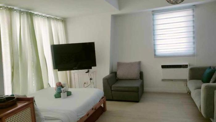 Azure North Family Homestay Big Balcony near Mall