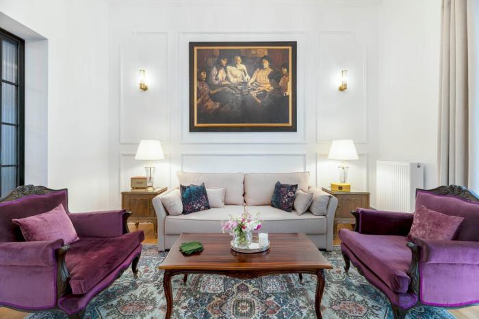 Historic Athens Home with Heated Plunge Pool