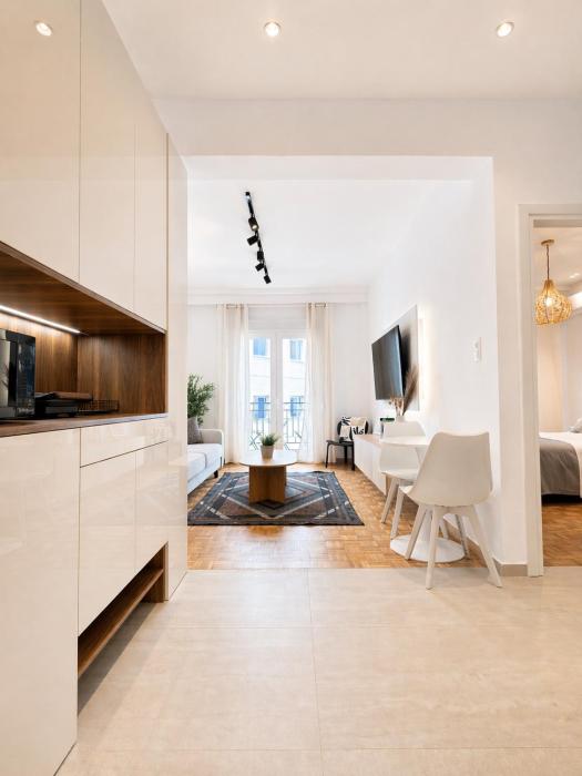 Cozy & Stylish Apartment with Balcony Netflix Near Metro