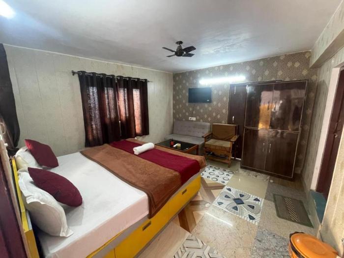 Hotel shree