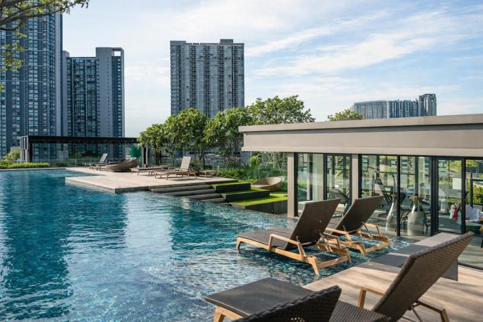 The Base Condo with Pool and Gym Access Bangkok Onnut bts