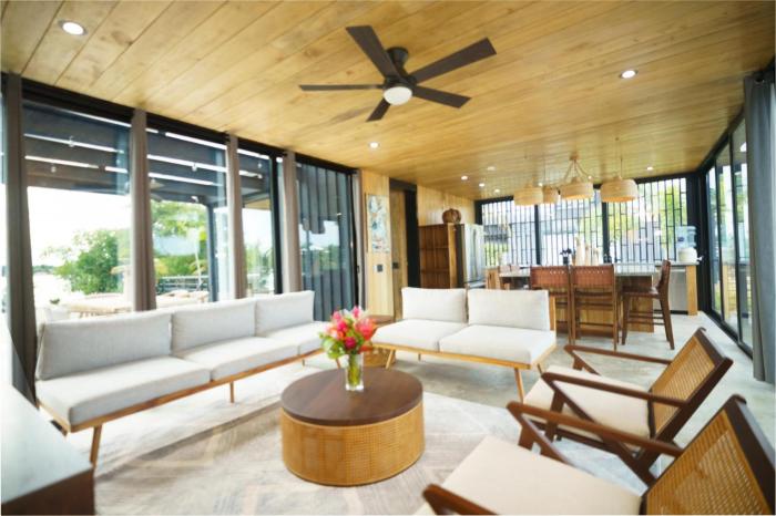 Santosha Villa