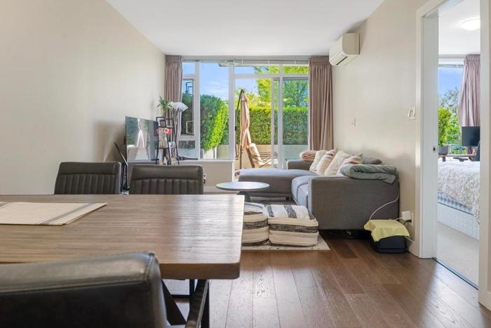 2 Bedroom 2 Bathroom Richmond Oval
