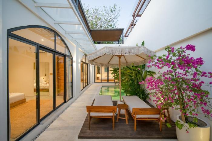 Muse Villa - Stylish 2BR Private Pool in Balangan