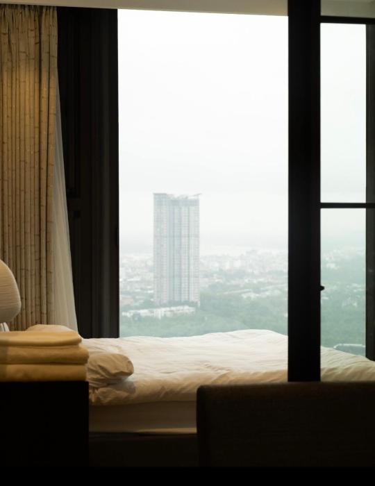Trầm Room Calm & Dark Wood