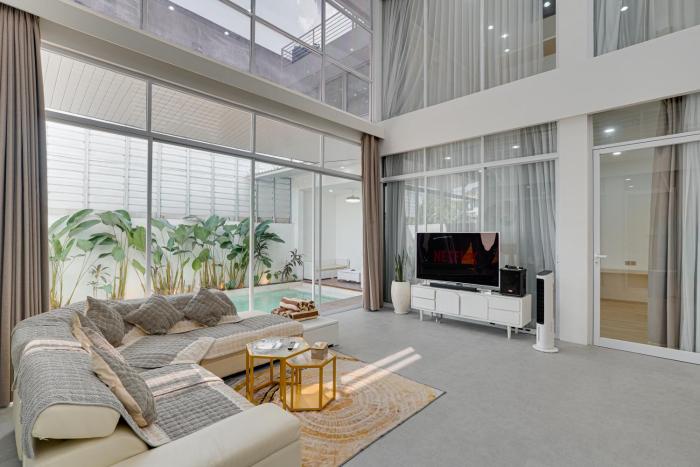 Spacious 3BR Villa Osmanthus with Rooftop near Seminyak