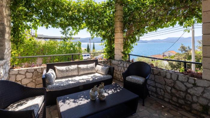 Apartman Adrian by Villas Guide