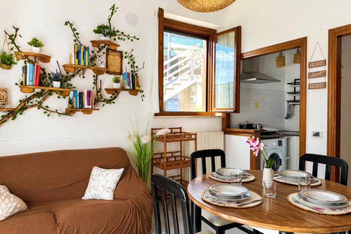 Nido Dei Tramonti - Lake View and Parking - ItalyWeGo