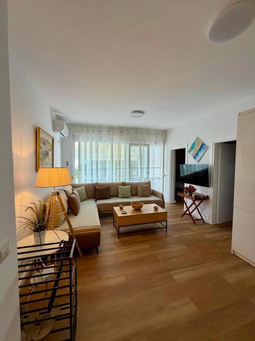 Sunset Apartment Saranda Bay