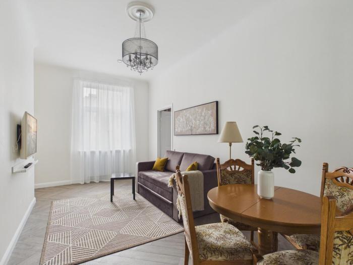1BD apartment in Art Noveau Quarter - 4 guests