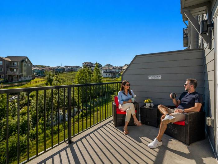 The Staycation Getaway with Table Tennis, Darts, Ravine View and More