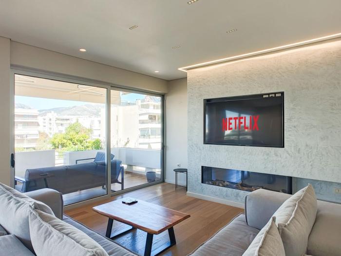 Grand Luxury Penthouse in Glyfada Center