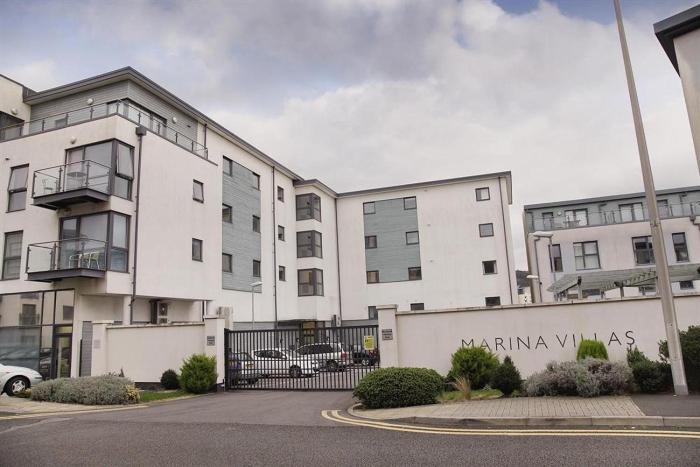 1 Bed in Marina oc-hh202