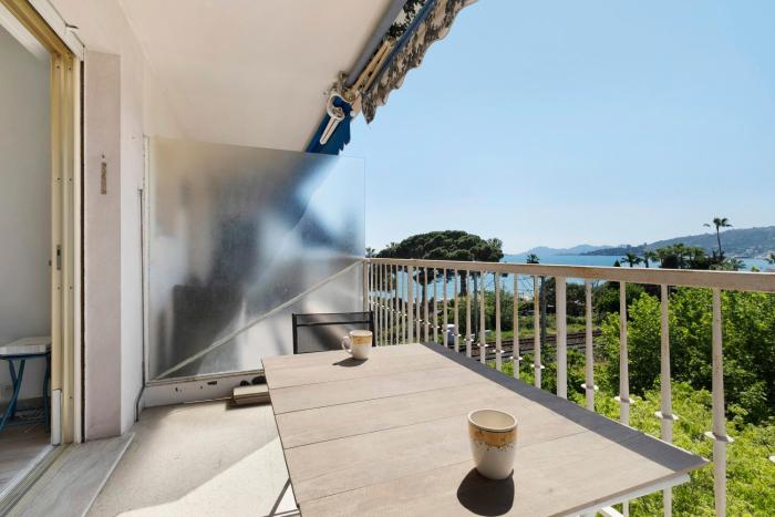 Juan les pins St Marguerite vue mer